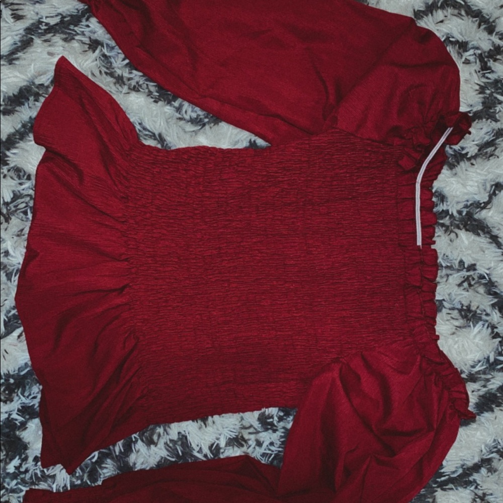 Off shoulder shirt